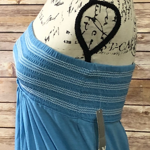 Old Navy light blue tube top NWT - Small - Picture 4 of 7